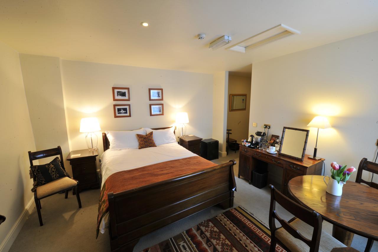 The Old Vine Hotel